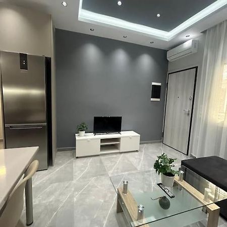 Luxury Apt 5Min To Metro Nikaia Пирей Экстерьер фото