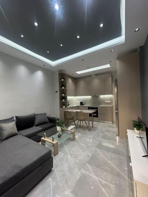 Luxury Apt 5Min To Metro Nikaia Пирей Экстерьер фото